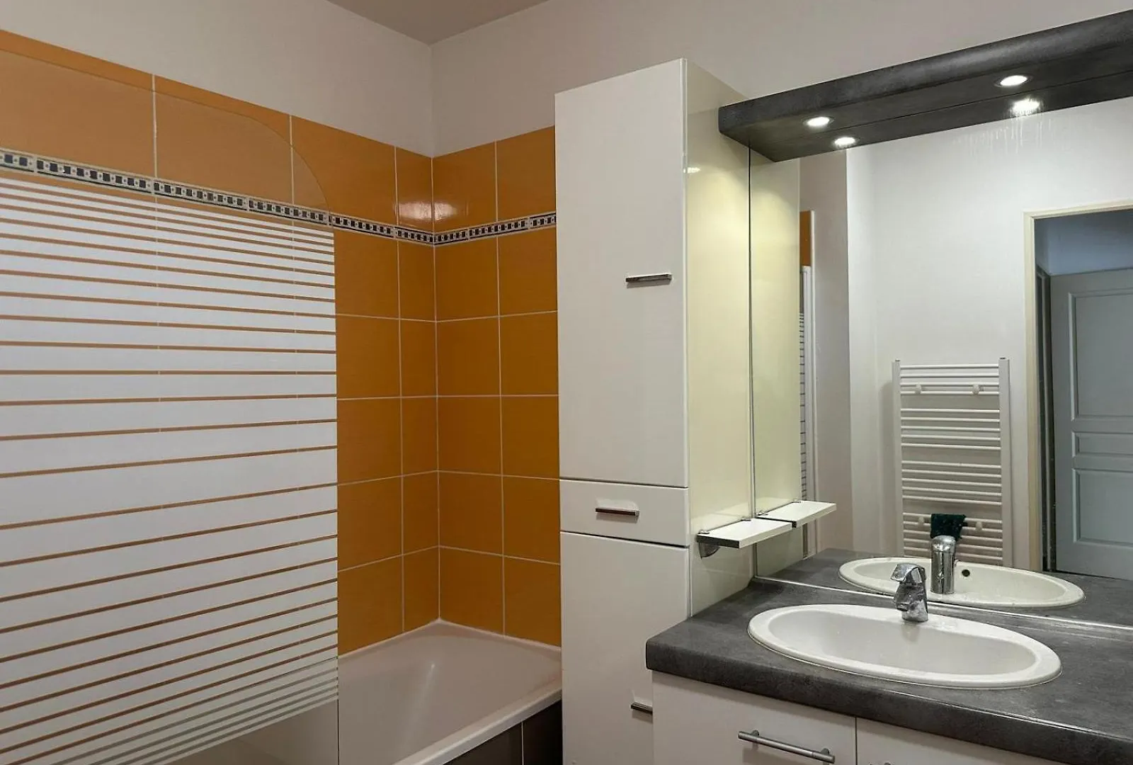 Appartement 6 Pers Prado Metro Parking Gratuit Et Wifi Marseille